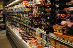 Übersicht im Supermarktregal: Der Nutri-Score dient als Orientierungshilfe zur Einschätzung des Nährwertes eines Produktes.