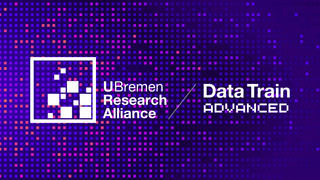 [Translate to Englisch:] UBRA Logo und Schriftzug Data Train Advanced auf lila Hintergrund.